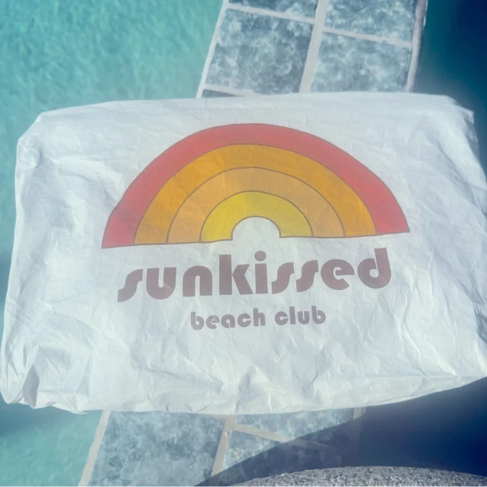 Madewell Sunkissed Beach Club  Reversible Make-up/Travel Bag. NWT